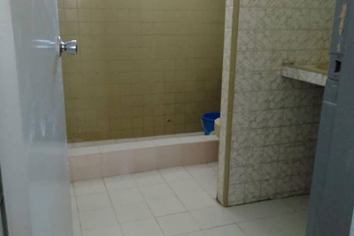 House for Sale in Barangay 166, Pasay, Metro Manila near MRT-3 Taft Avenue – photo 8