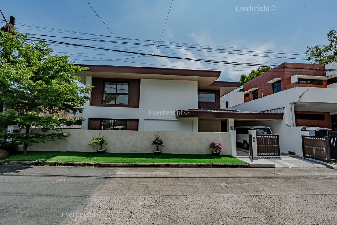 House for Sale in Barangay 201, Pasay, Metro Manila