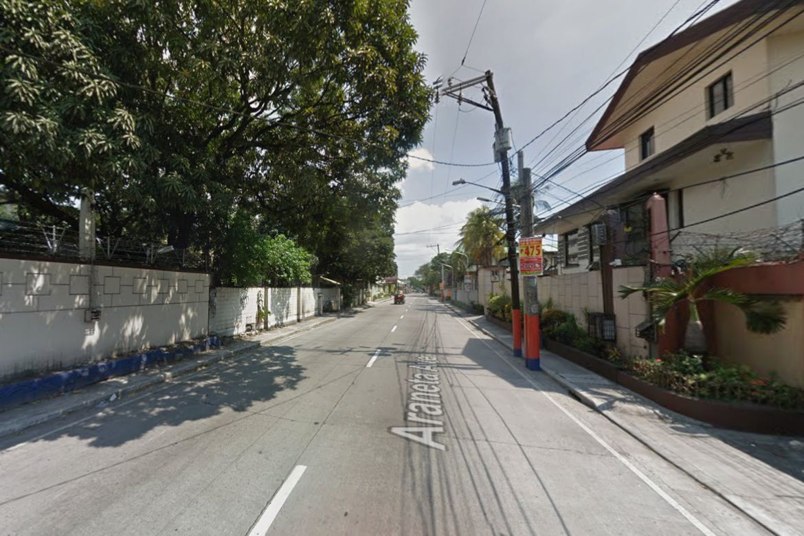 House for Sale in Barangay 80, Caloocan, Metro Manila near LRT-1 Monumento – photo 2