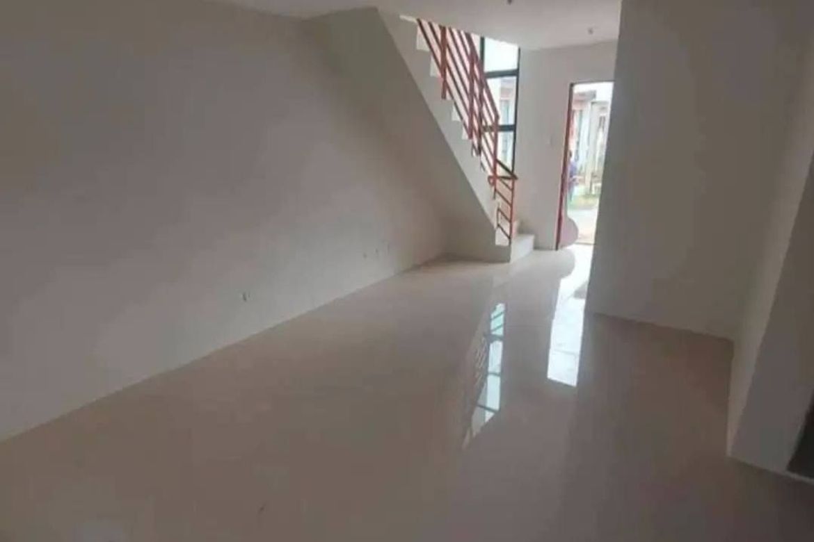 House for Sale in Central Poblacion, Naga, Cebu – photo 6