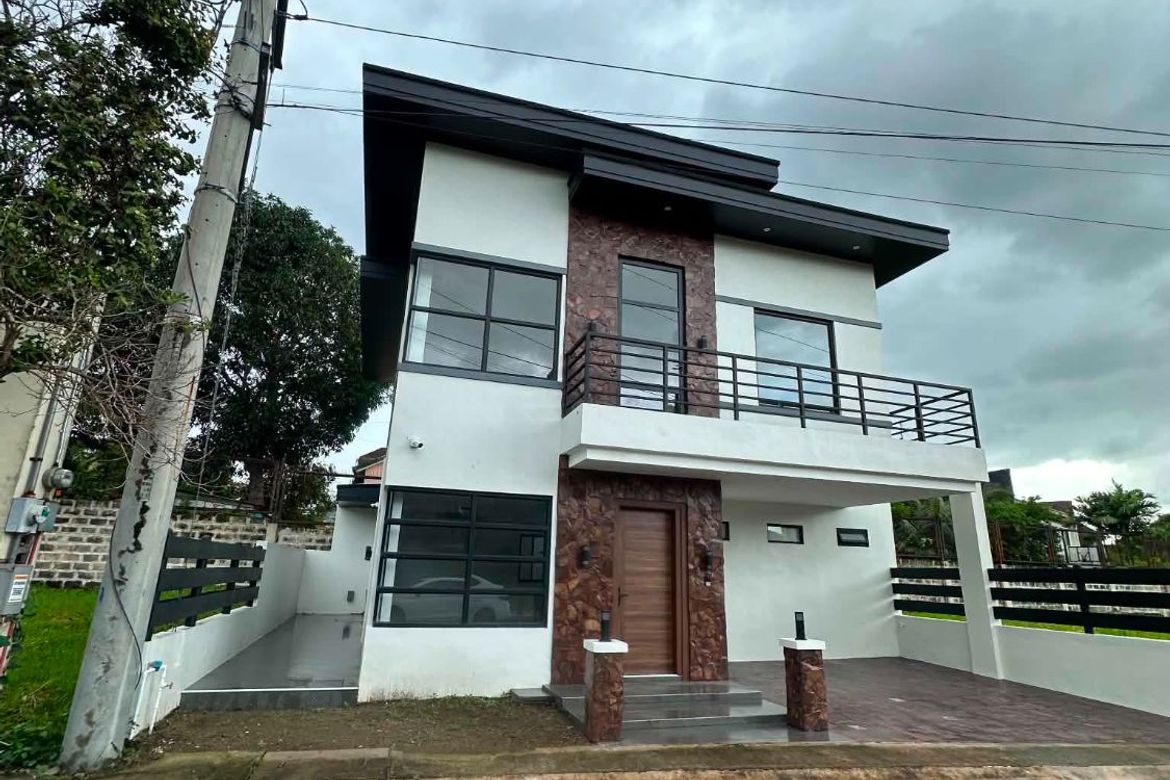 House for Sale in Don Jose, Santa Rosa, Laguna