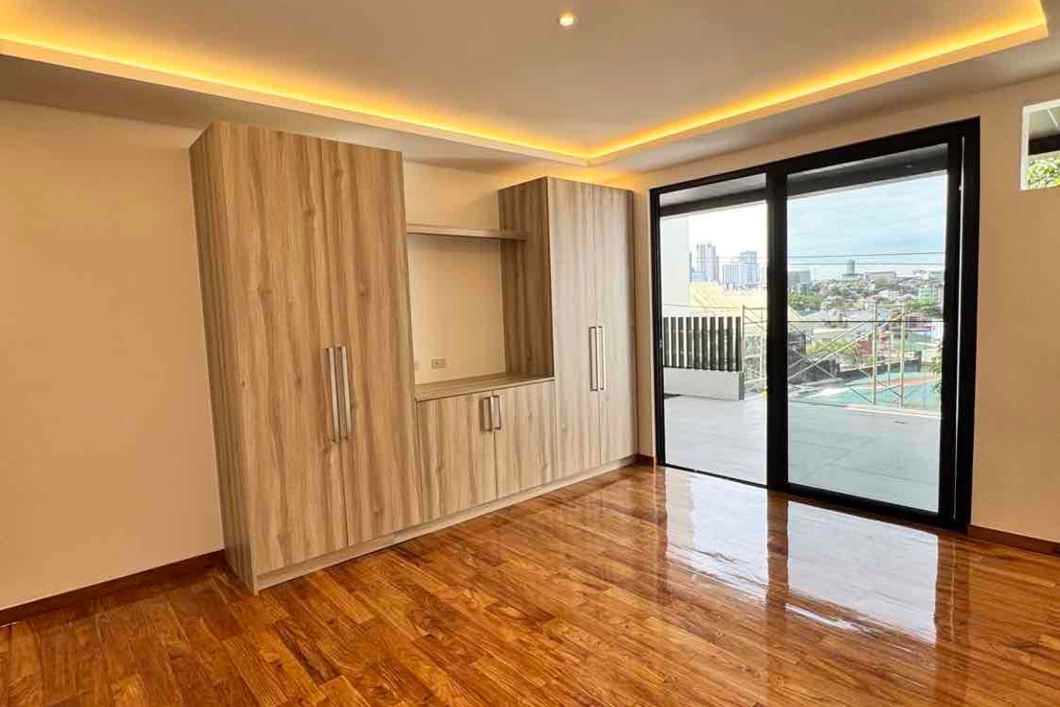 House for Sale in Kapitolyo, Pasig, Metro Manila – photo 6