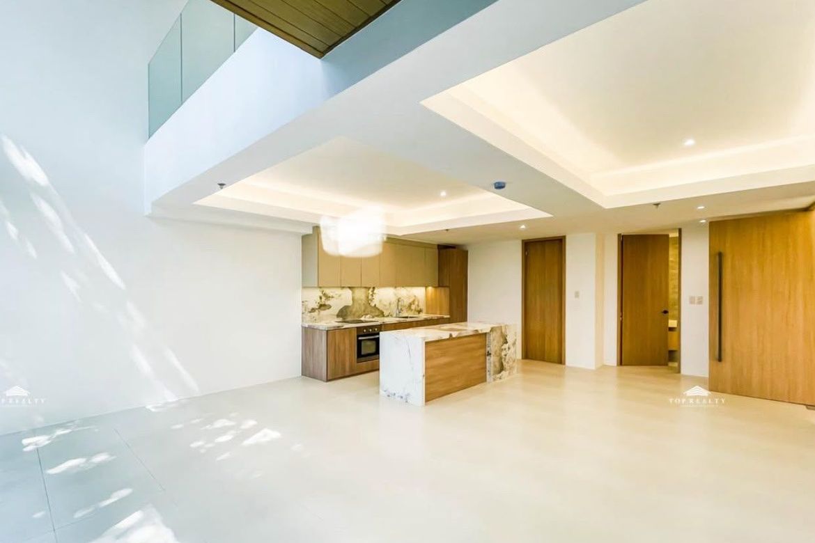 House for Sale in Kapitolyo, Pasig, Metro Manila