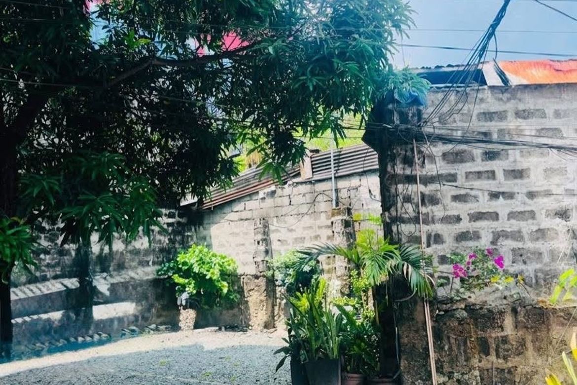 House for Sale in Little Baguio, San Juan, Metro Manila – photo 2