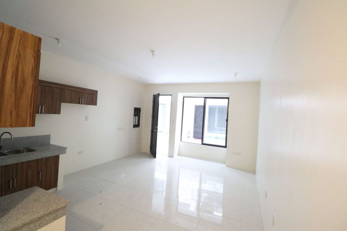 House for Sale in Little Baguio, San Juan, Metro Manila – photo 8