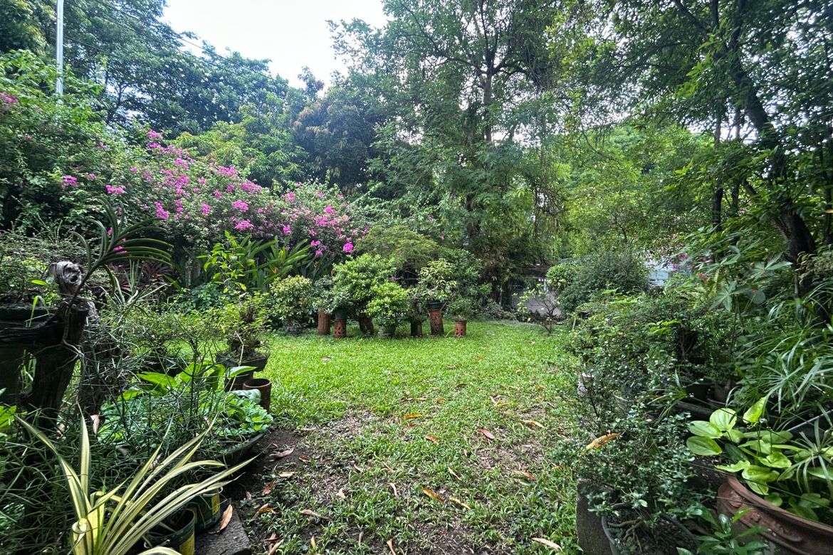 House for Sale in Mariana, Quezon City, Metro Manila near LRT-2 Gilmore