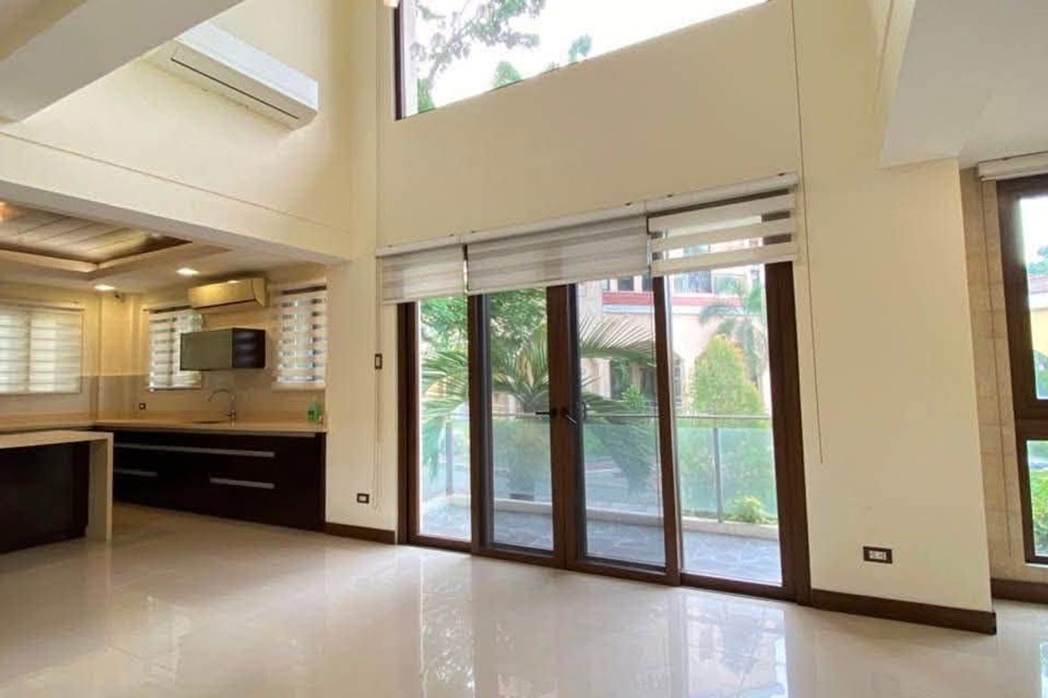 House for Sale in McKinley Hill, Taguig, Metro Manila – photo 6