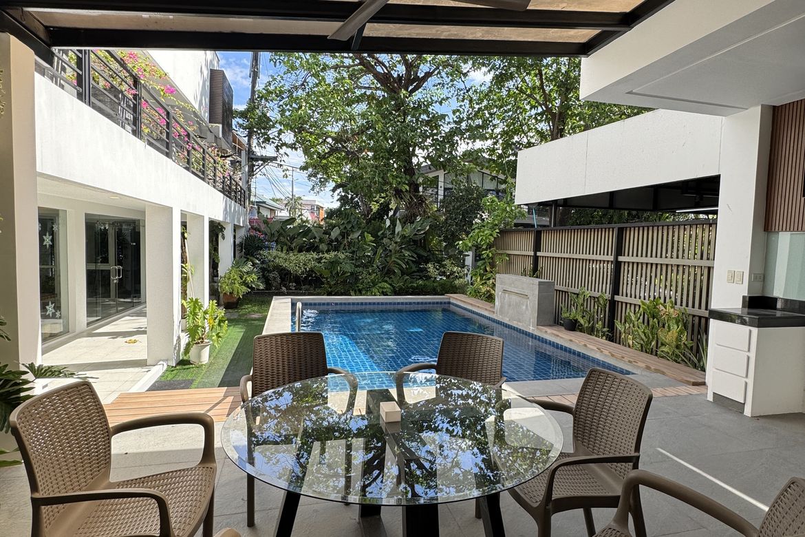 House for Sale in Merville, Parañaque, Metro Manila – photo 4