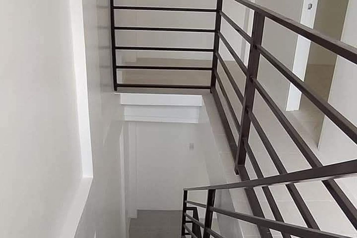 House for Sale in Moonwalk, Parañaque, Metro Manila – photo 2