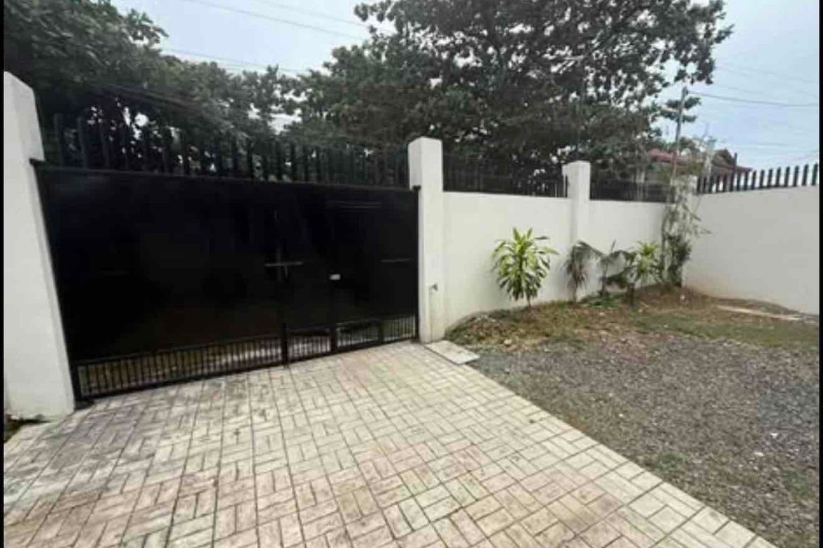 House for Sale in Pagsabungan, Mandaue, Cebu – photo 2
