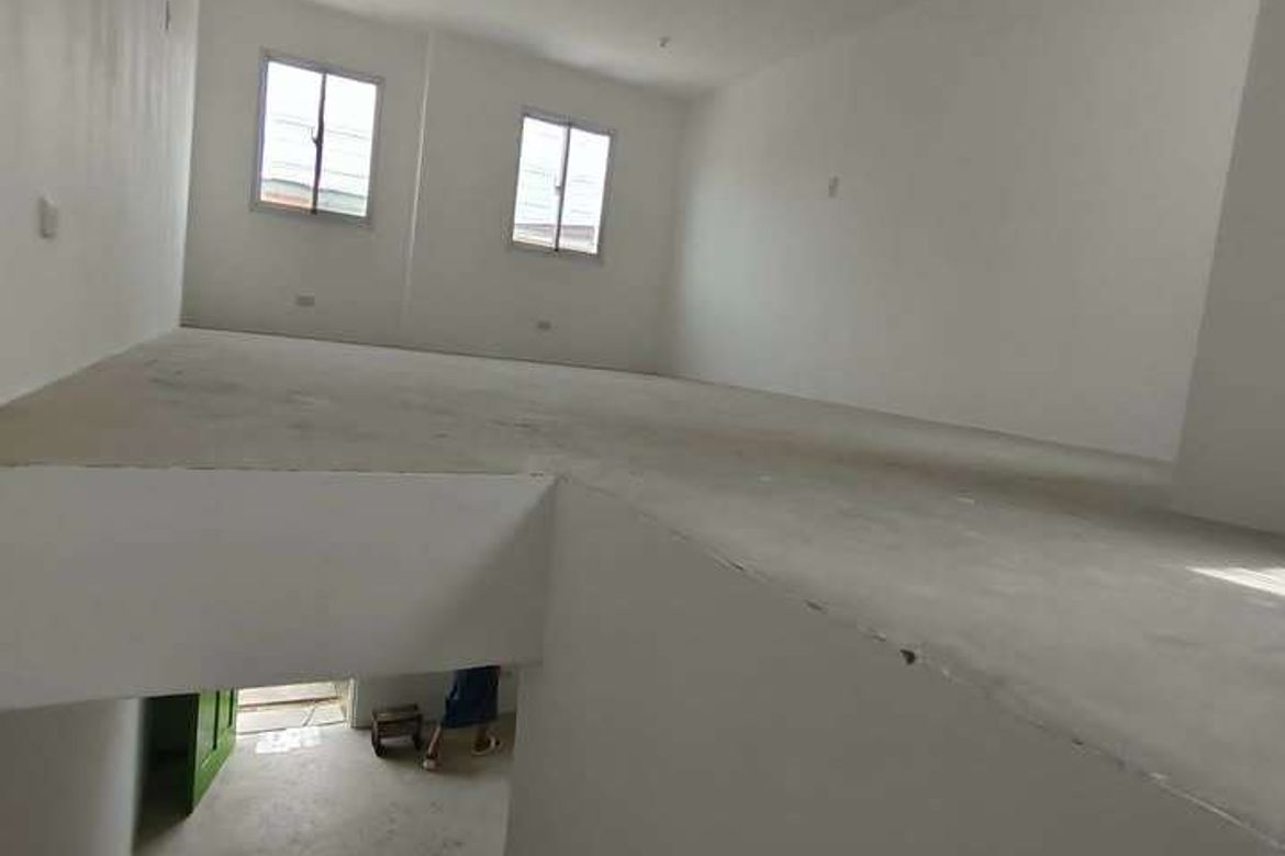 House for Sale in Poblacion, Compostela, Cebu – photo 2