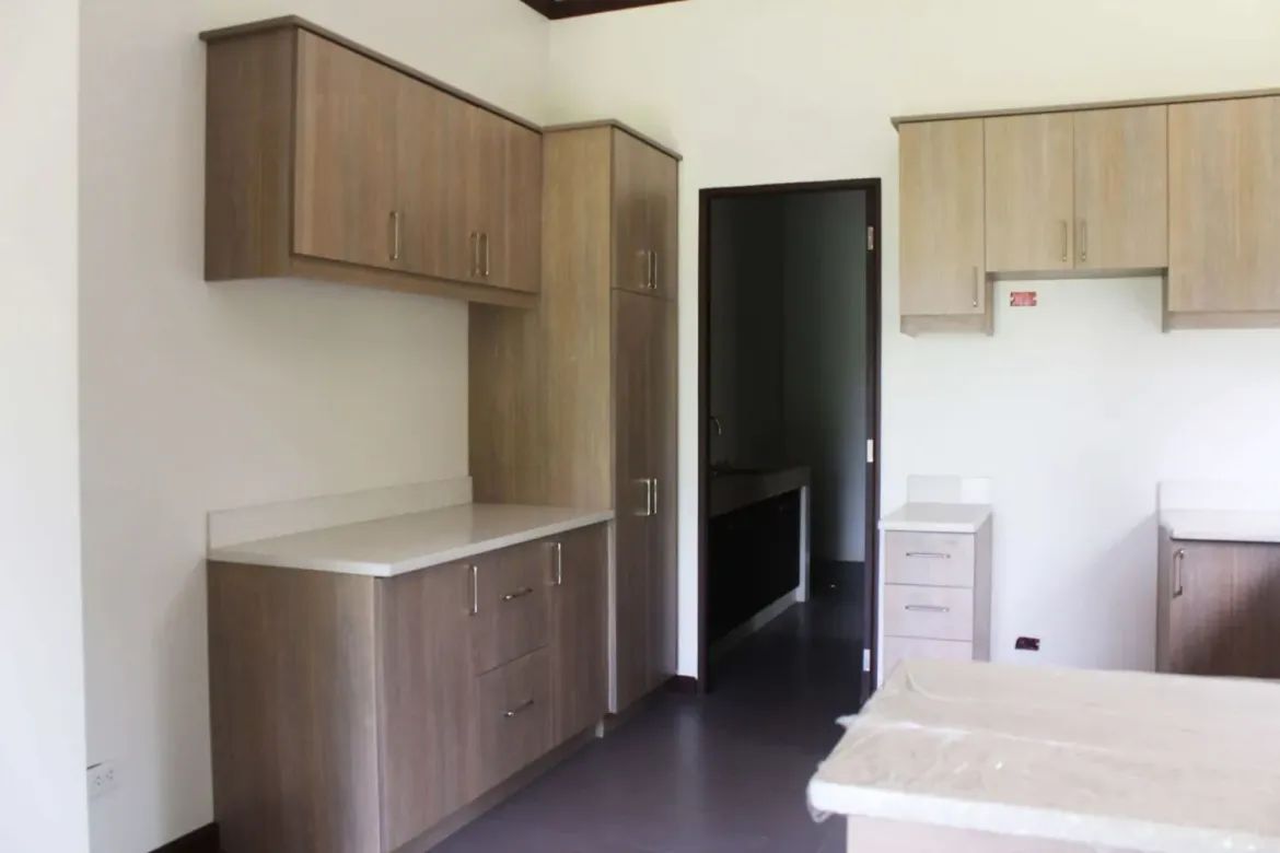 House for Sale in Portofino South, Poblacion, Muntinlupa, Metro Manila – photo 6