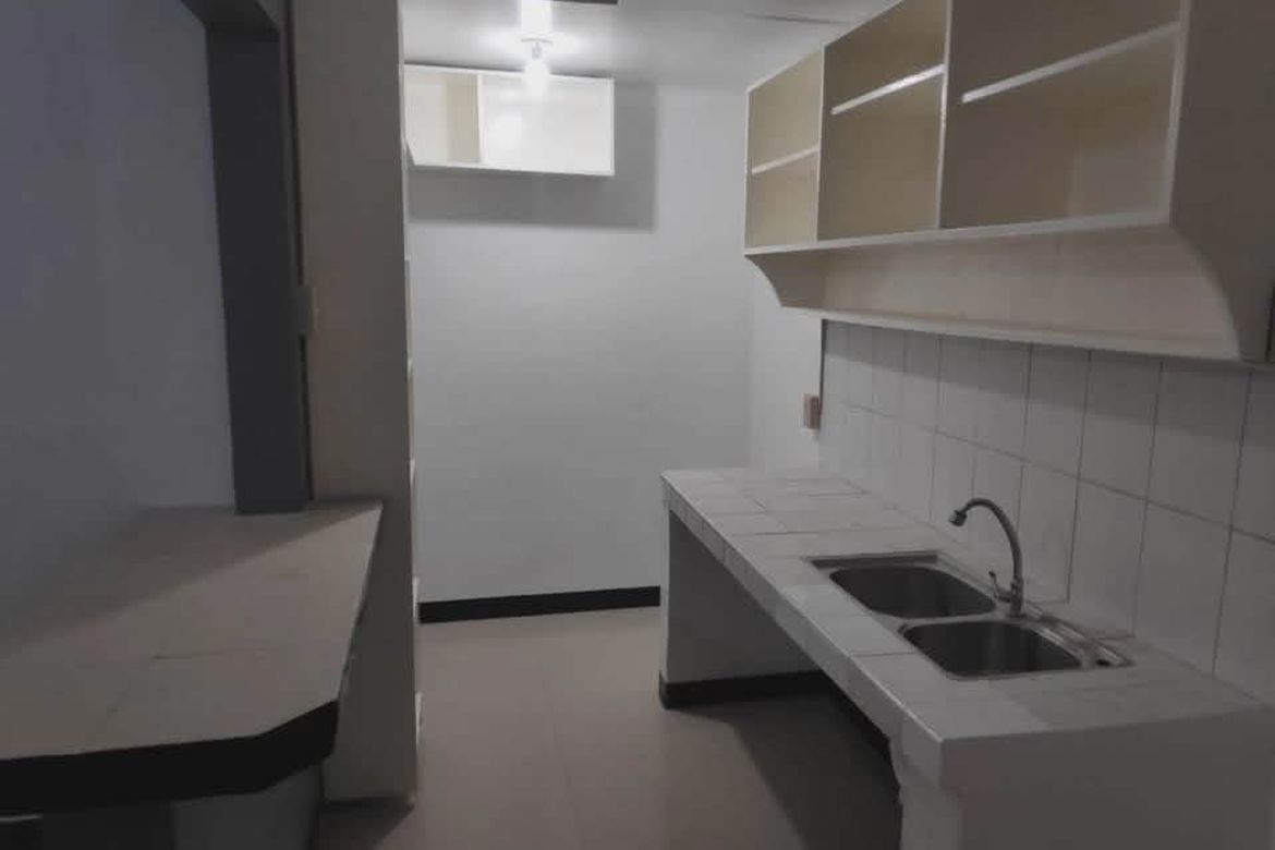 House for Sale in Santa Mesa, Manila, Metro Manila near LRT-2 V. Mapa – photo 2