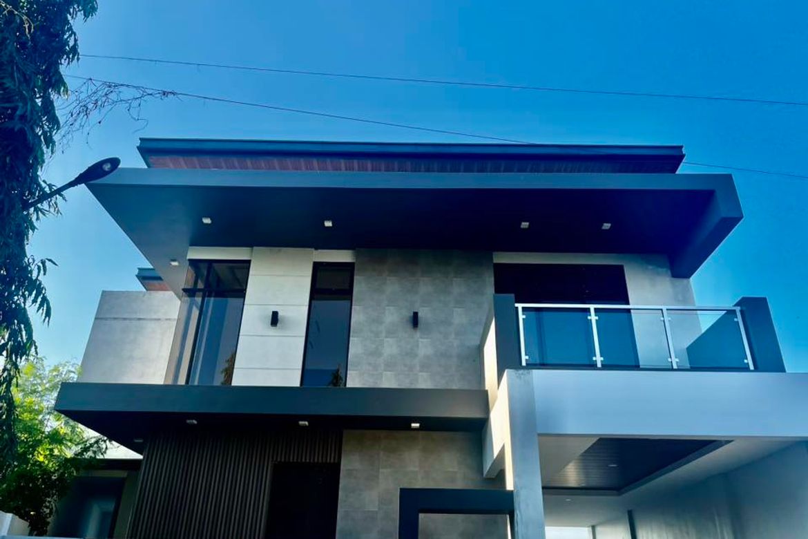 House for Sale in Santo Cristo, Guagua, Pampanga