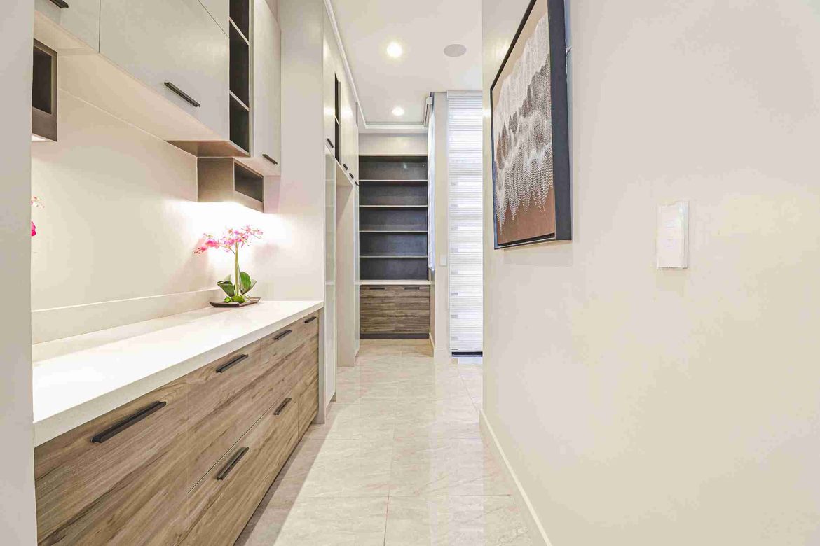 House for Sale in South Triangle, Quezon City, Metro Manila near MRT-3 Quezon Avenue – photo 3