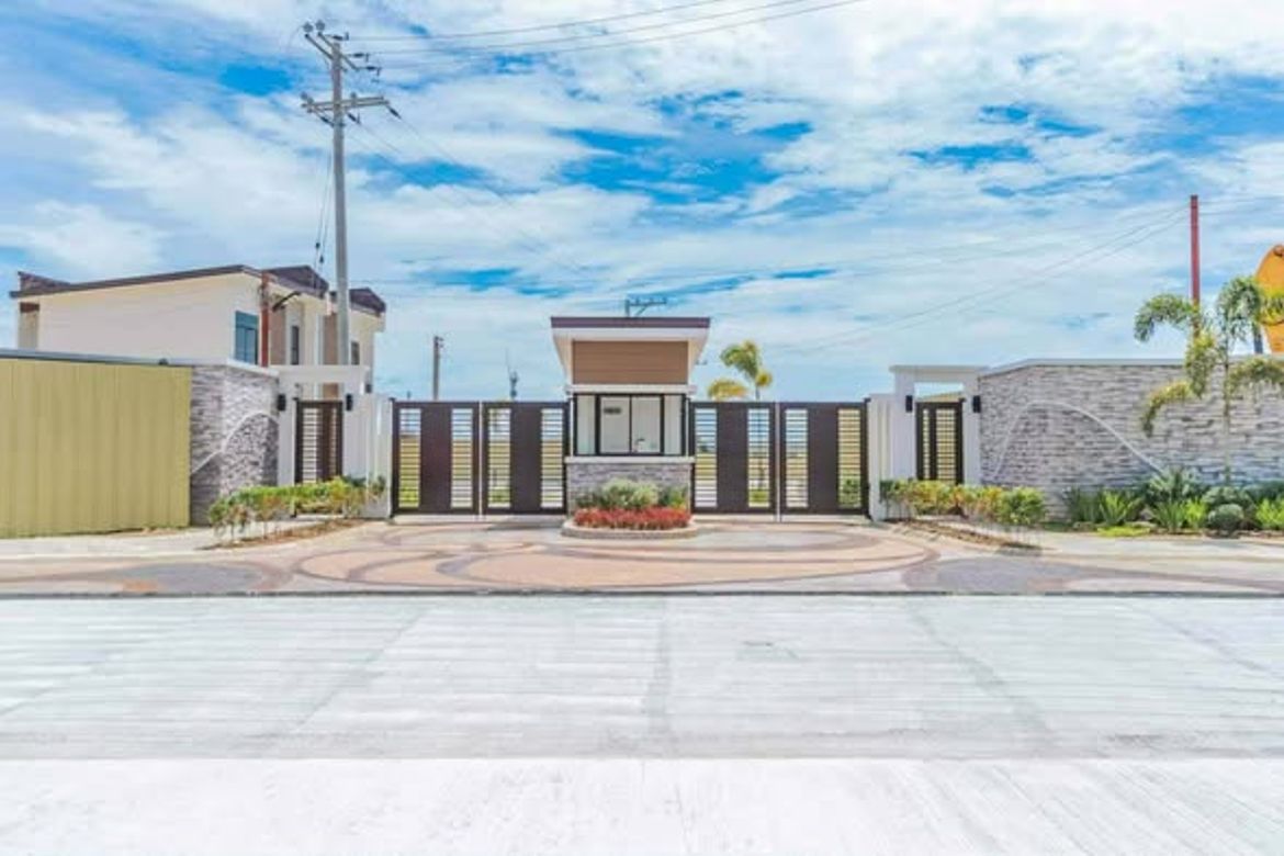 House for Sale in Subabasbas, Lapu-Lapu, Cebu