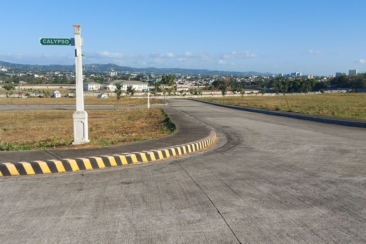 Land for Sale in Acropolis Loyola, Tumana, Marikina, Metro Manila – photo 2