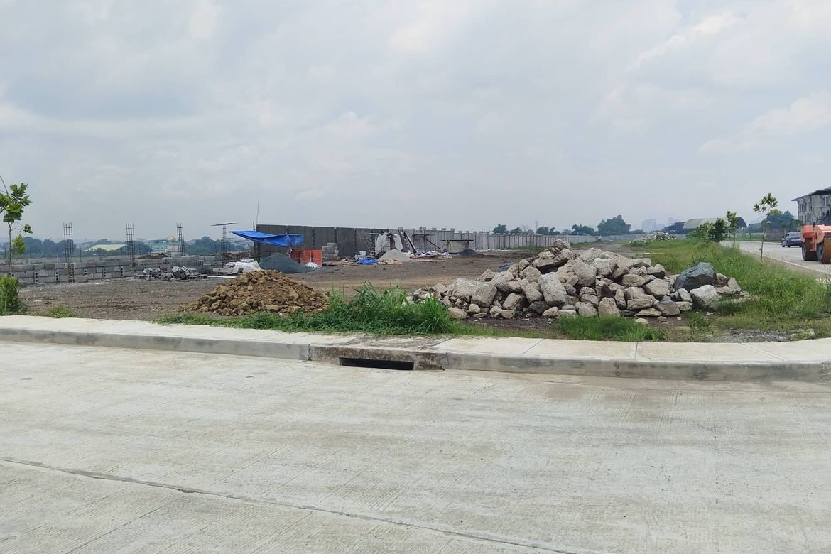 Land for Sale in Acropolis Loyola, Tumana, Marikina, Metro Manila