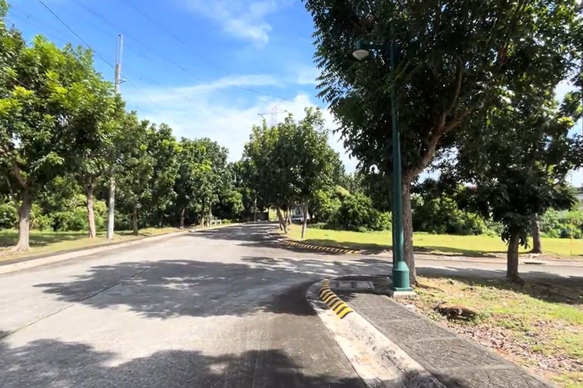 Land for Sale in Alabang, Muntinlupa, Metro Manila – photo 2