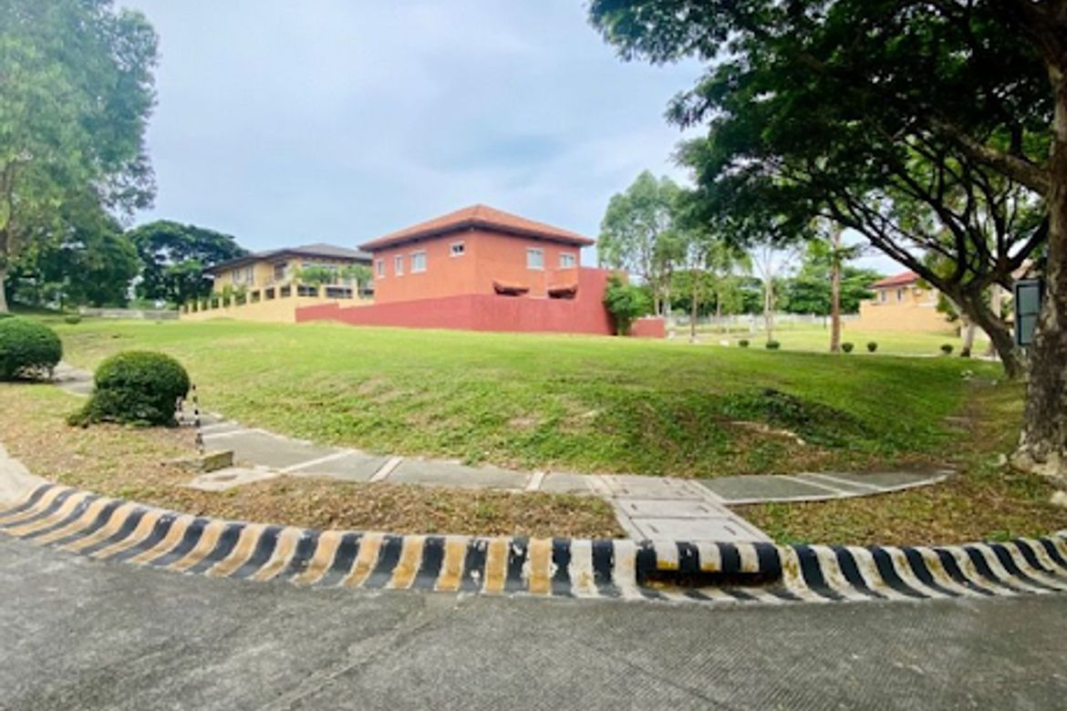 Land for Sale in Almanza Dos, Las Piñas, Metro Manila – photo 2