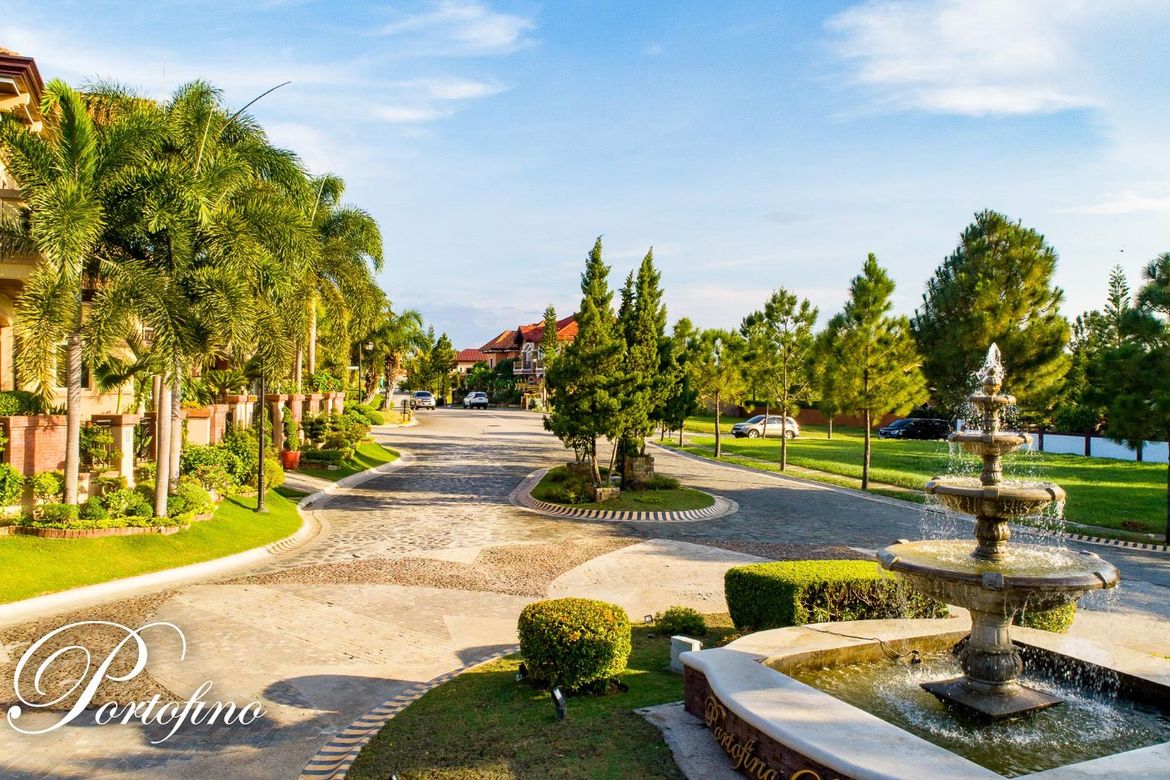 Land for Sale in Almanza Dos, Las Piñas, Metro Manila
