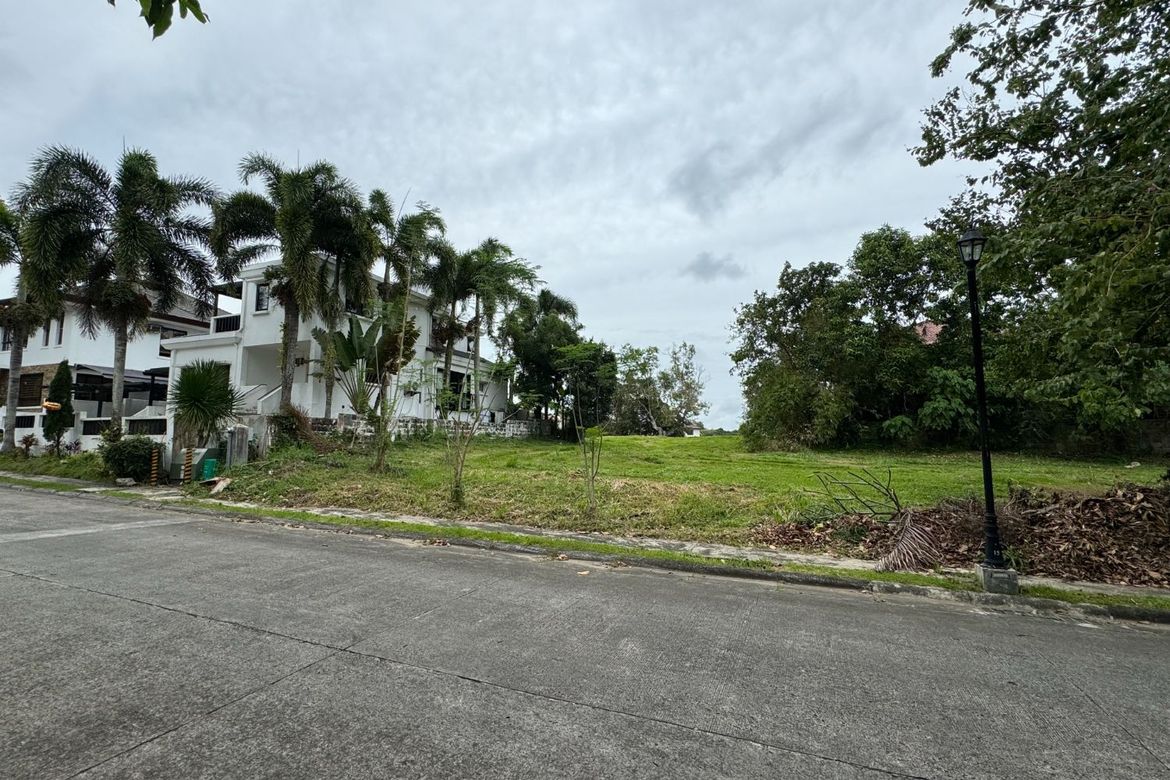 Land for Sale in Ayala Westgrove Heights, Inchican, Silang, Cavite
