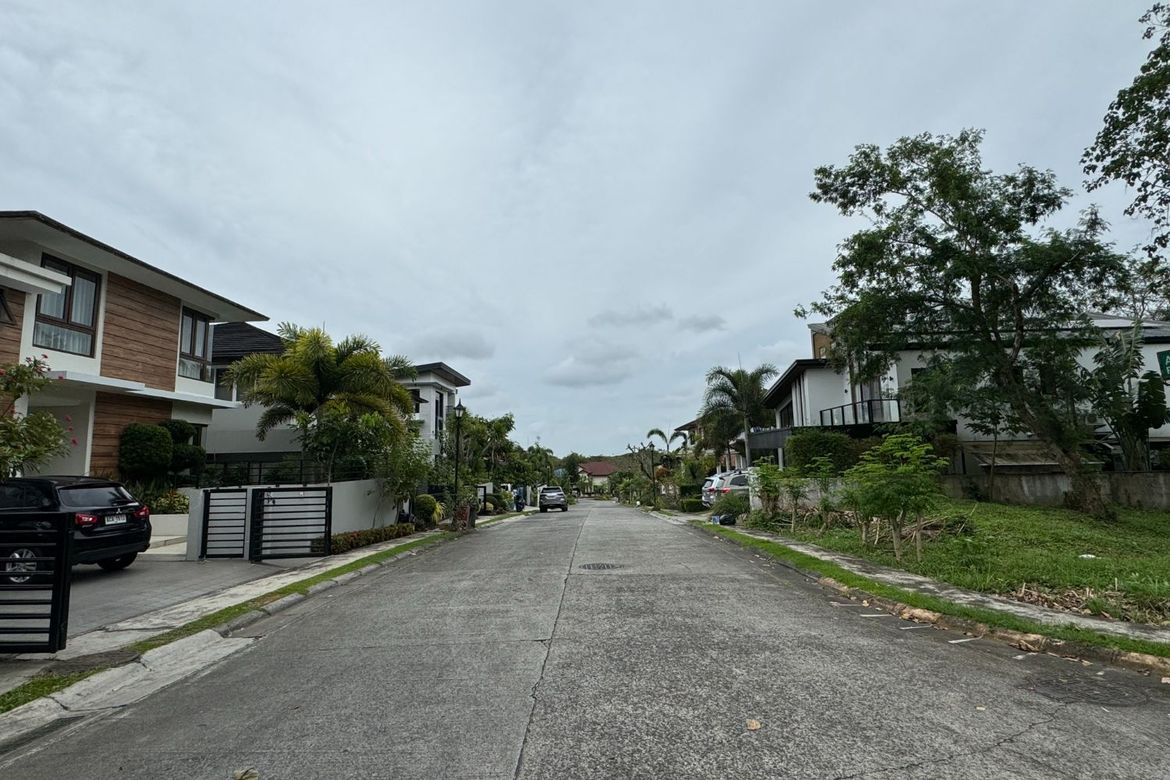 Land for Sale in Ayala Westgrove Heights, Inchican, Silang, Cavite – photo 2