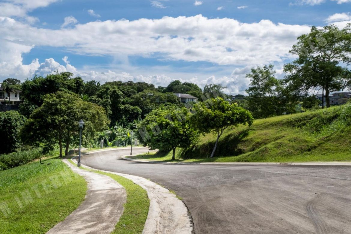 Land for Sale in Ayala Westgrove Heights, Inchican, Silang, Cavite – photo 2