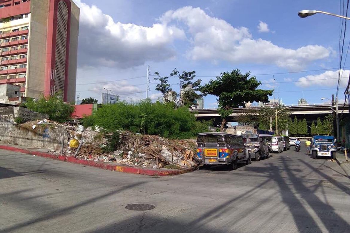 Land for Sale in Bangkal, Makati, Metro Manila near MRT-3 Magallanes