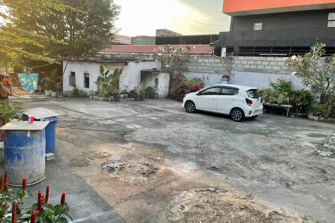 Land for Sale in Bangkal, Makati, Metro Manila near MRT-3 Magallanes – photo 6