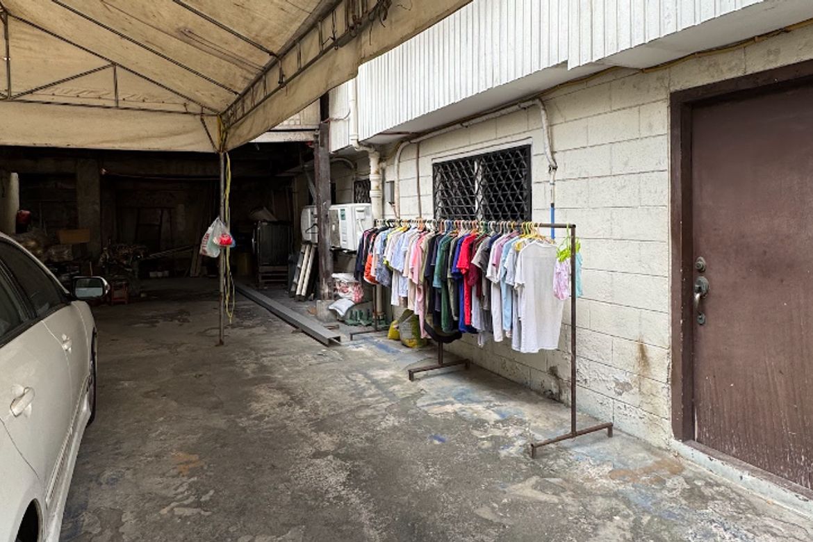 Land for Sale in Barangay 98, Pasay, Metro Manila near MRT-3 Taft Avenue – photo 2