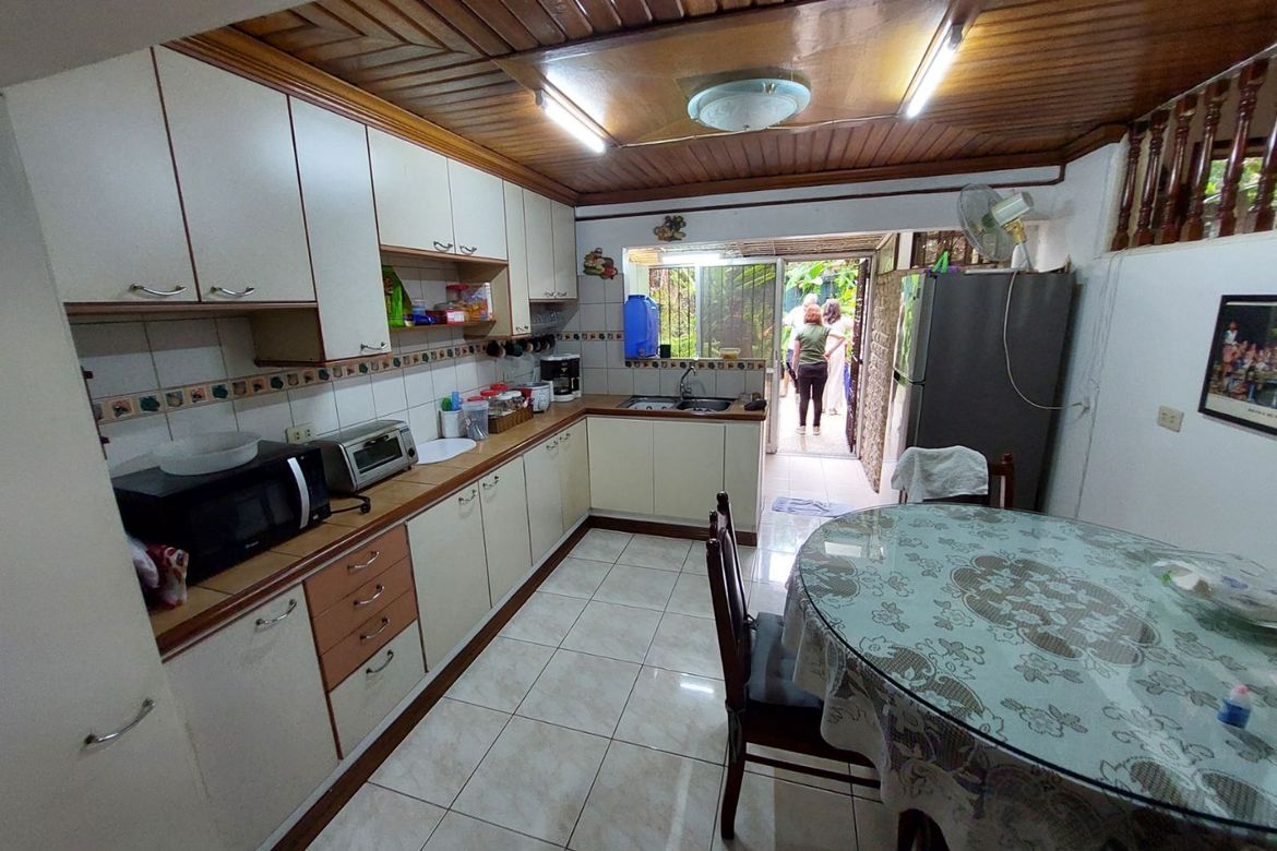Land for Sale in Barangka Drive, Mandaluyong, Metro Manila near MRT-3 Boni – photo 8