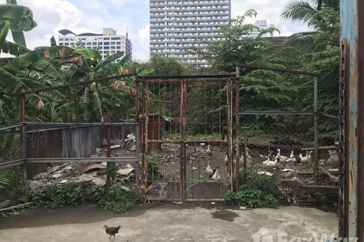 Land for Sale in Batasan Hills, Quezon City, Metro Manila – photo 2
