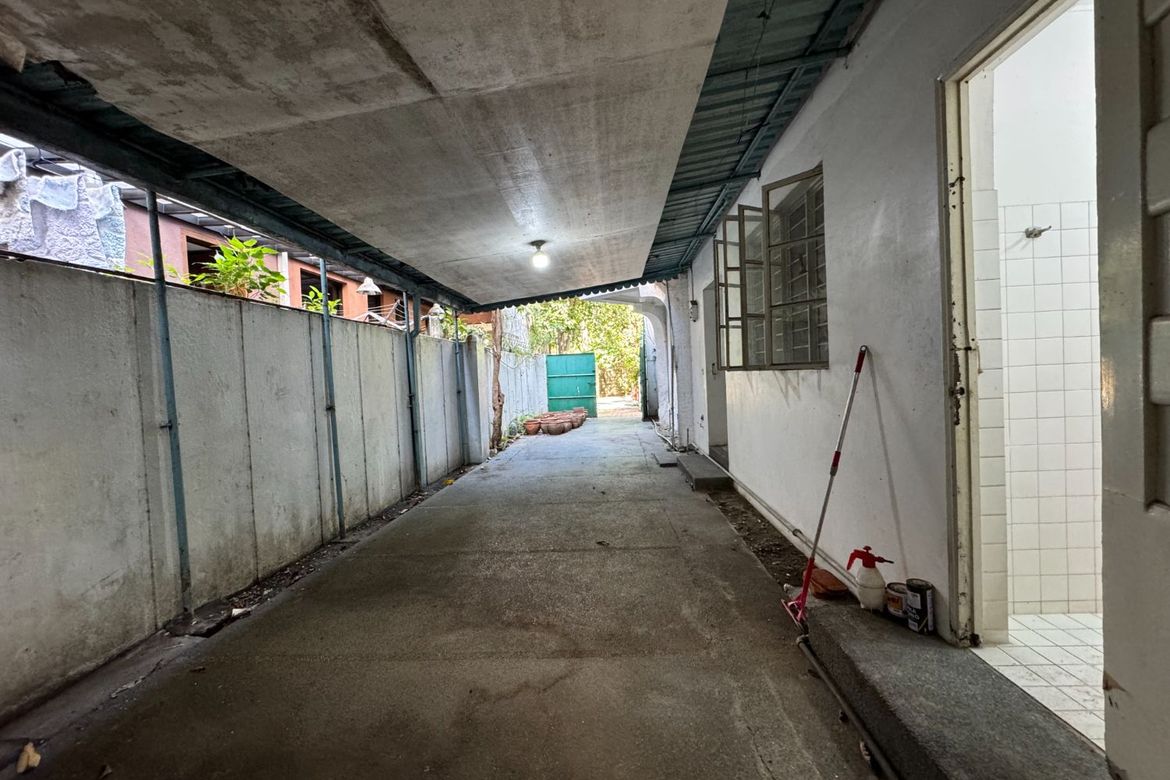 Land for Sale in Bel-Air, Makati, Metro Manila – photo 2