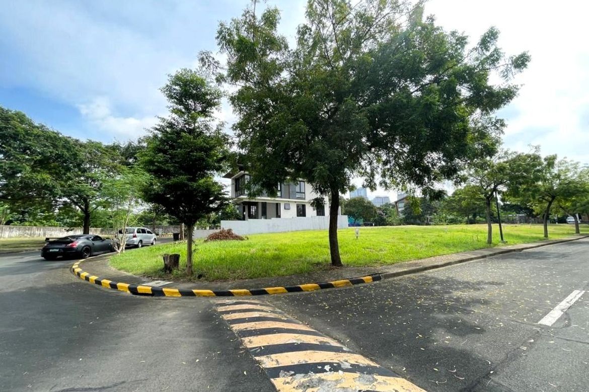 Land for Sale in BGC, Taguig, Metro Manila – photo 6