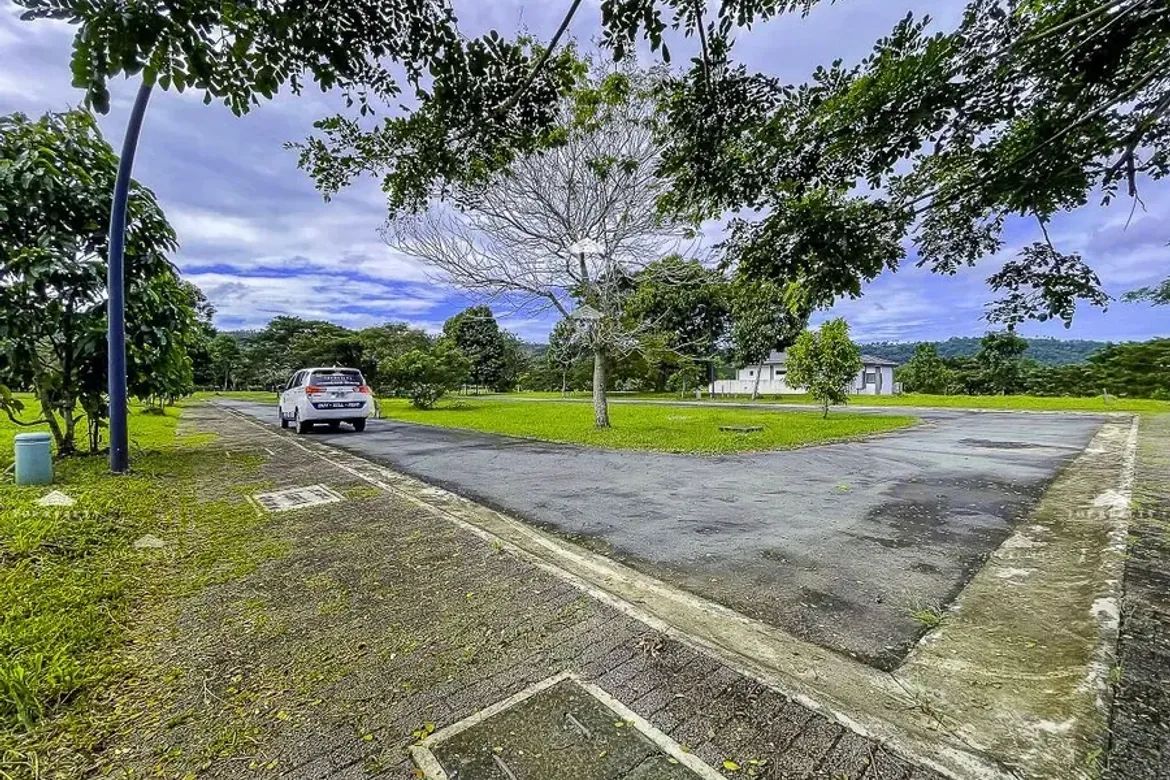 Land for Sale in Canlubang, Calamba, Laguna