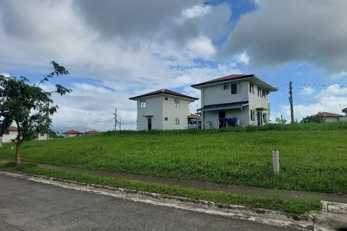 Land for Sale in Canlubang, Calamba, Laguna
