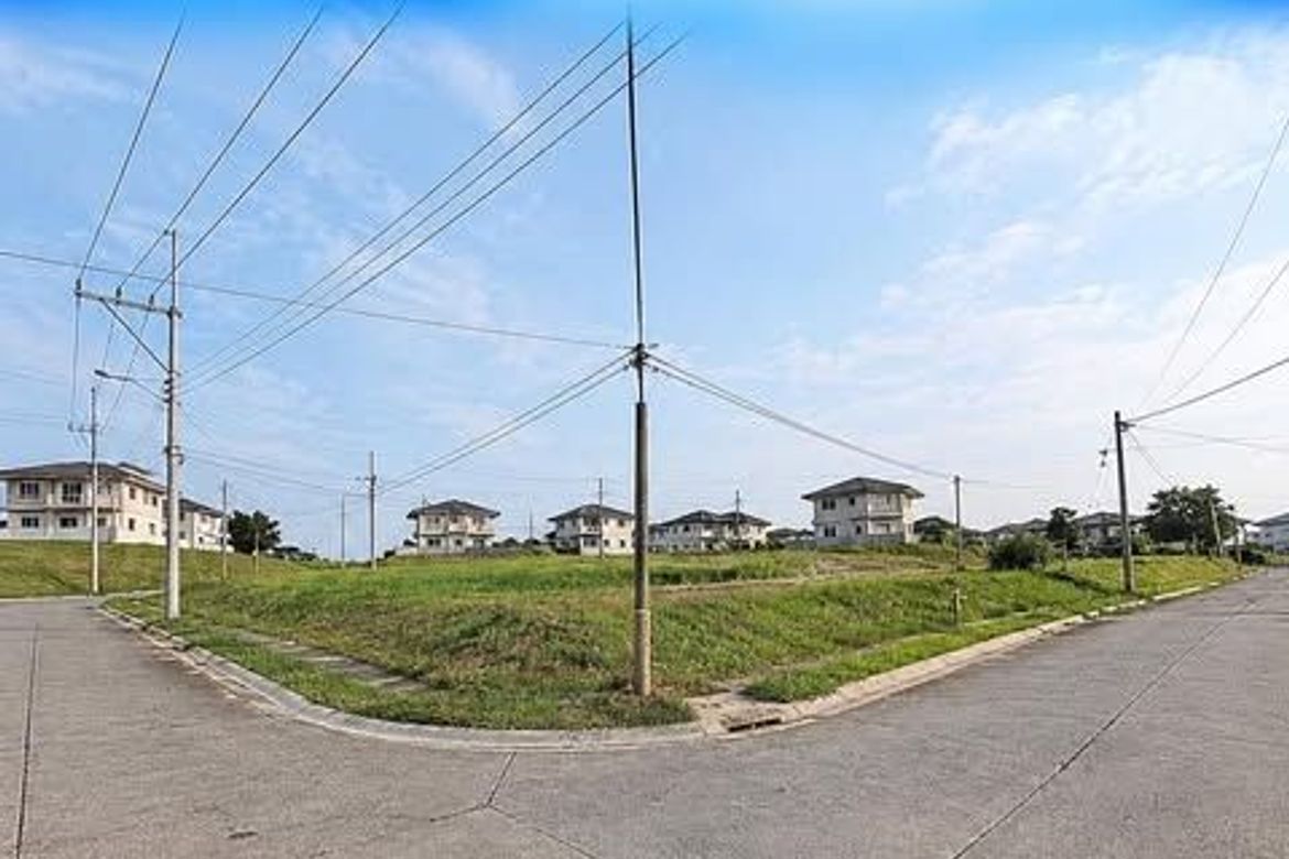Land for Sale in Canlubang, Calamba, Laguna