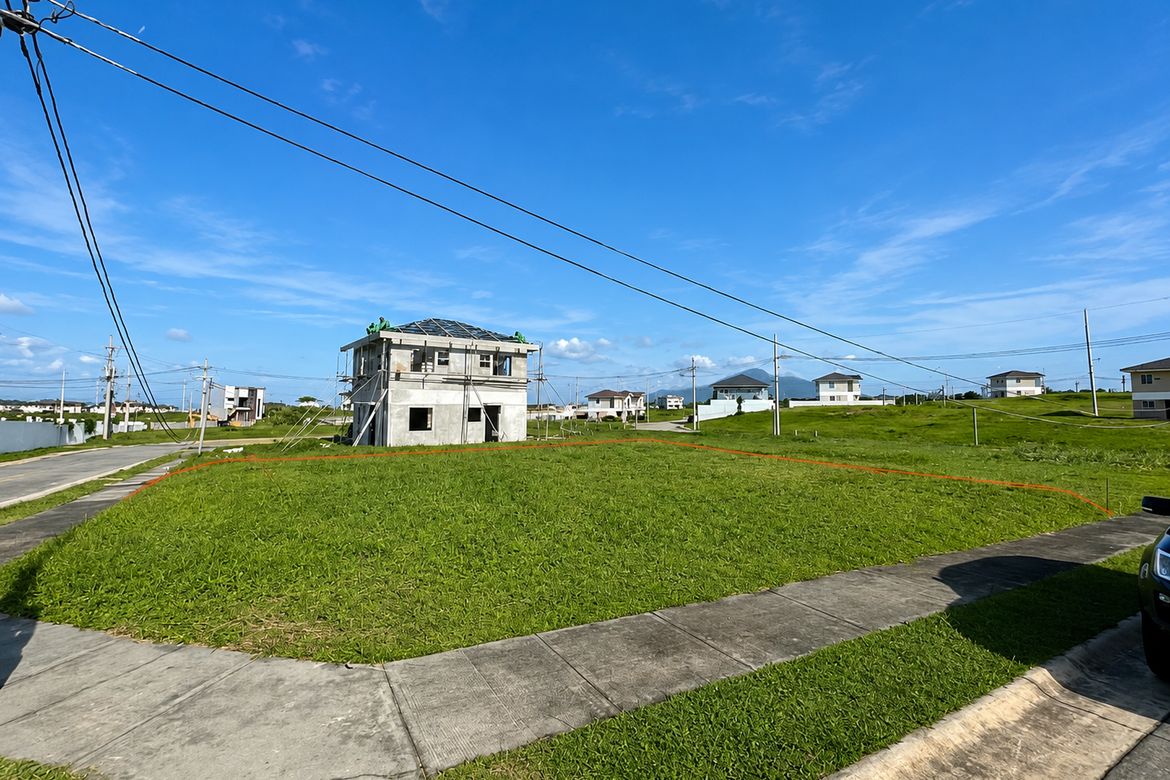 Land for Sale in Canlubang, Calamba, Laguna