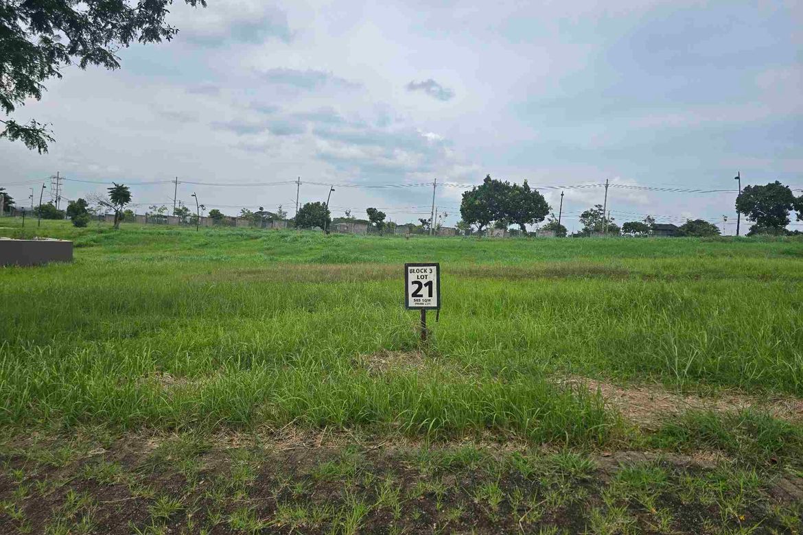 Land for Sale in Canlubang, Calamba, Laguna