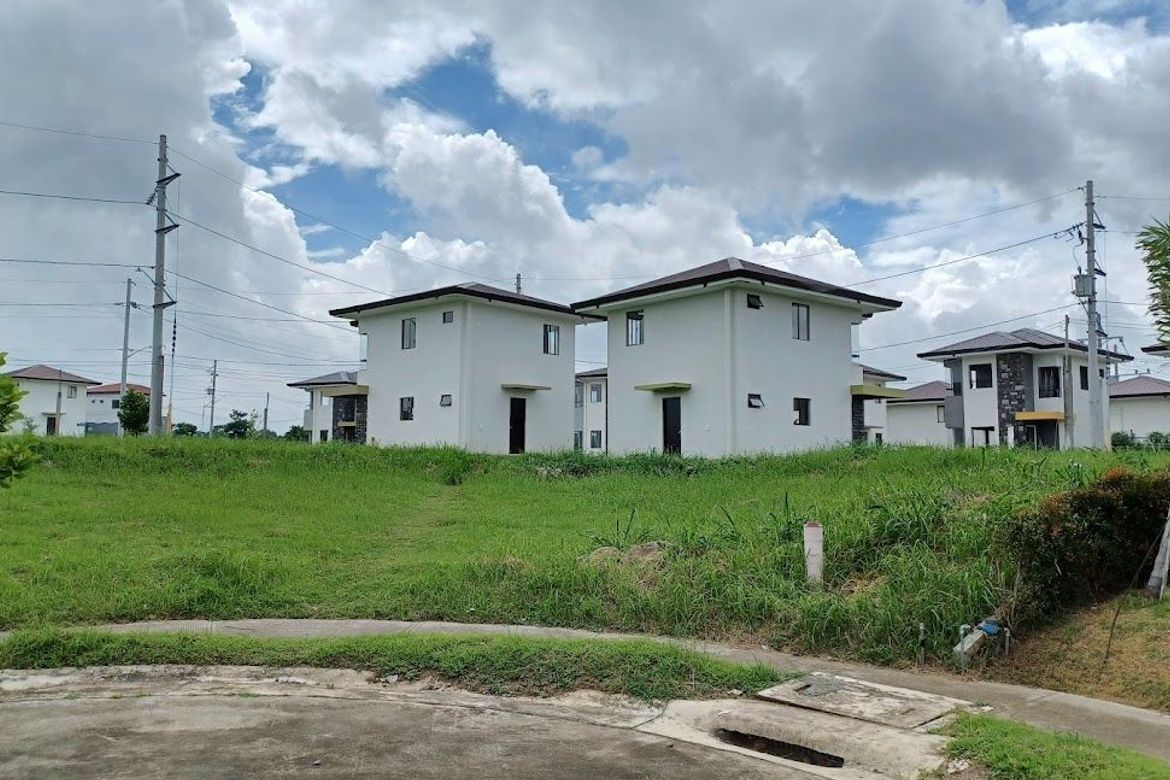 Land for Sale in Canlubang, Calamba, Laguna – photo 2