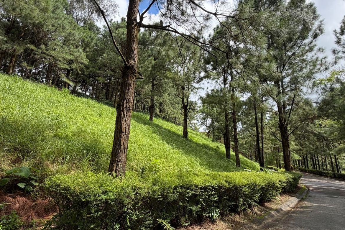Land for Sale in Crosswinds, Iruhin West, Tagaytay, Cavite