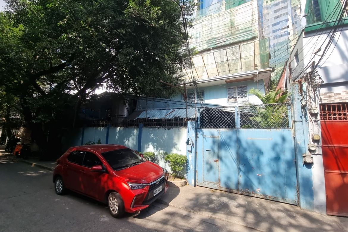 Land for Sale in Highway Hills, Mandaluyong, Metro Manila near MRT-3 Shaw Boulevard