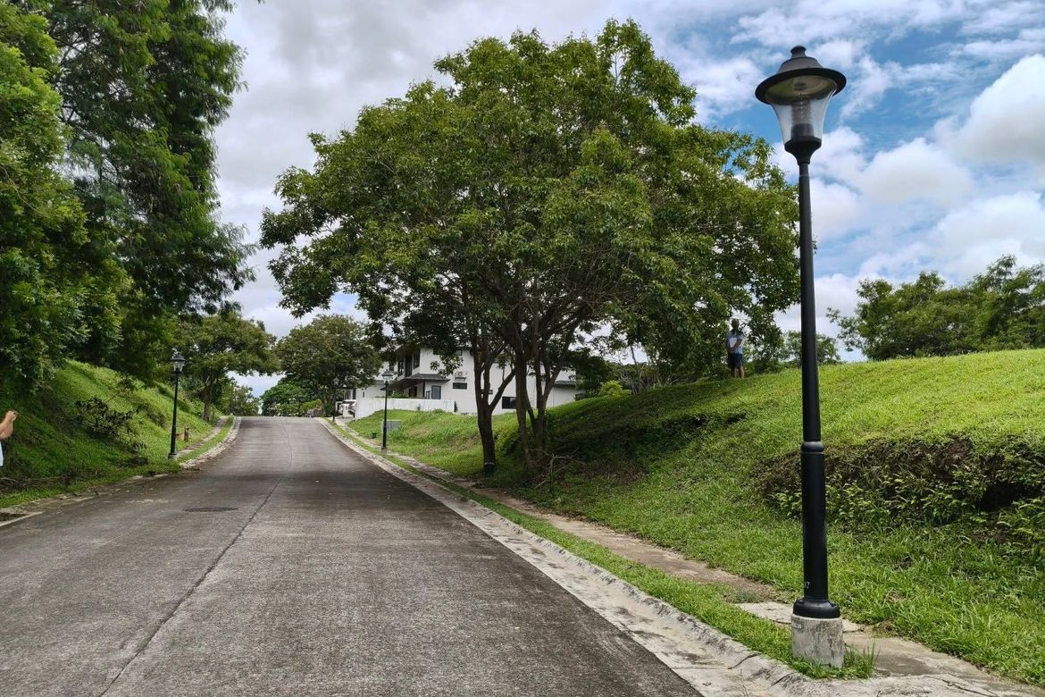 Land for Sale in Inchican, Silang, Cavite