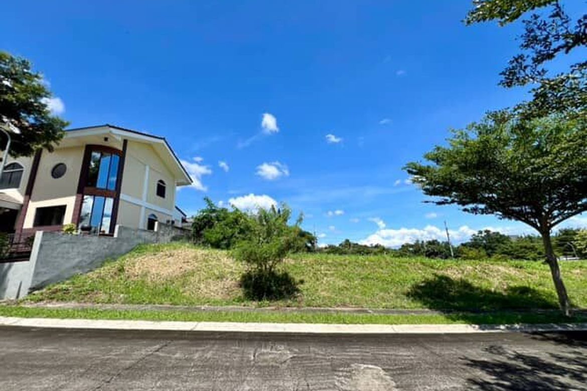 Land for Sale in Inchican, Silang, Cavite