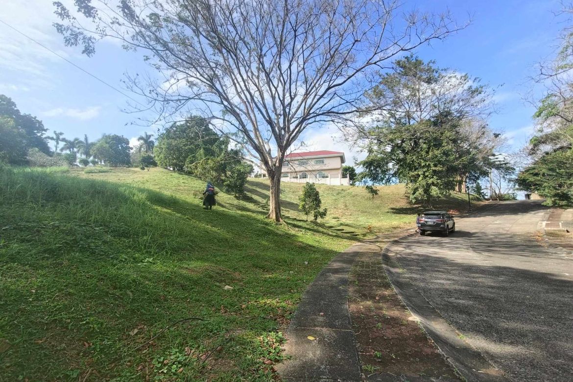 Land for Sale in Inchican, Silang, Cavite
