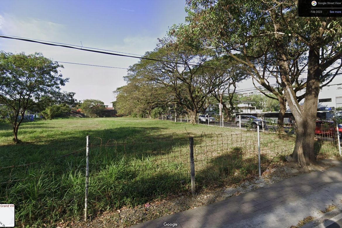 Land for Sale in LOYOLA GRAND VILLAS, Ramon Magsaysay, Quezon City, Metro Manila near LRT-1 Roosevelt – photo 4