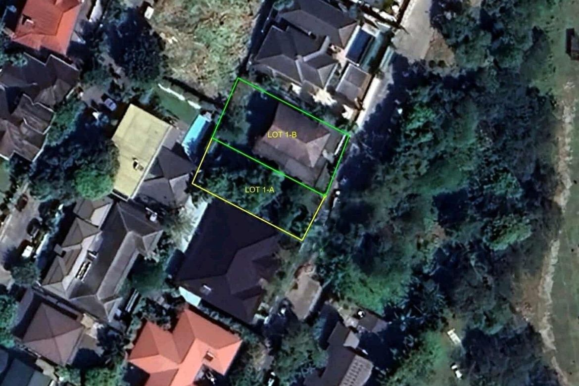 Land for Sale in LOYOLA GRAND VILLAS, Ramon Magsaysay, Quezon City, Metro Manila near LRT-1 Roosevelt