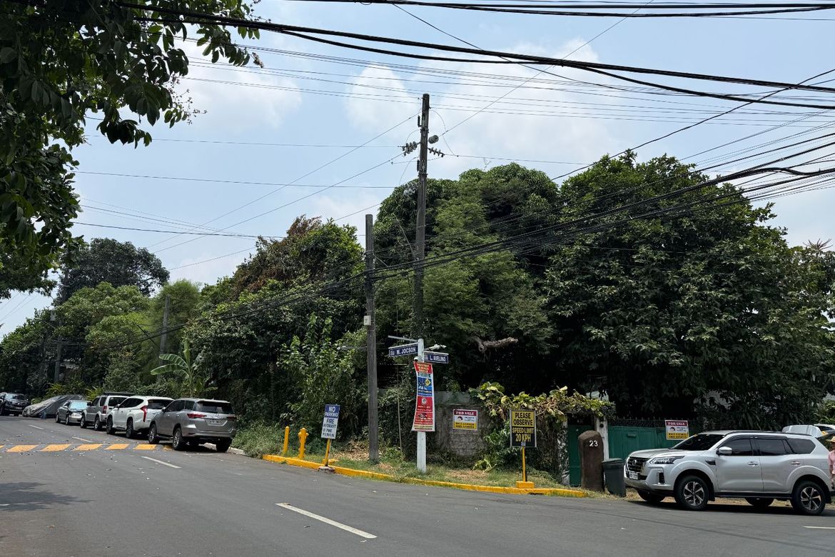 Land for Sale in Loyola Heights, Quezon City, Metro Manila near LRT-2 Katipunan