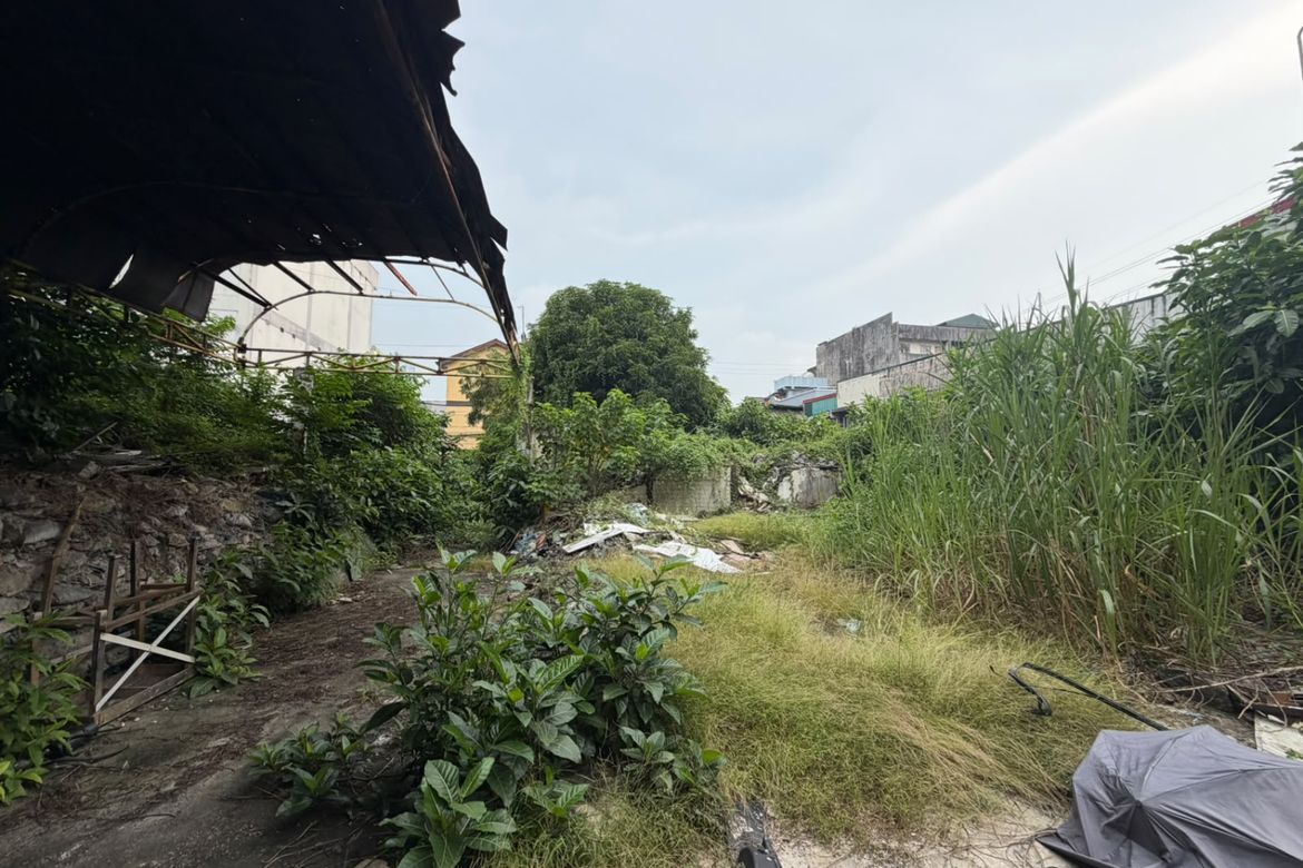 Land for Sale in Manila, Metro Manila near LRT-2 Legarda – photo 3